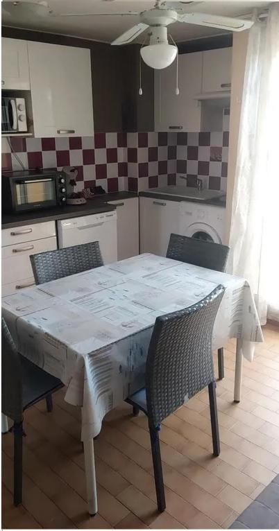 Appartement T2 Avec Piscine, Proche De La Plage Et Du Port กรุยซ็อง ภายนอก รูปภาพ